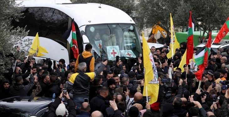 Hamas Condemns Israel’s Delay in Prisoner Release