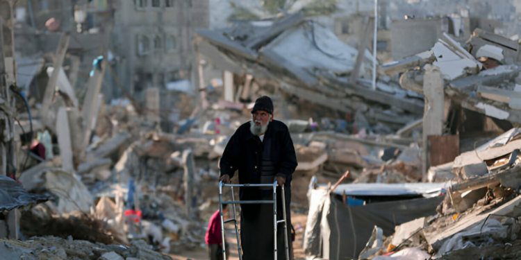 Euro-Med: 14 Elderly Palestinians Die of Starvation in Gaza in Only One Week