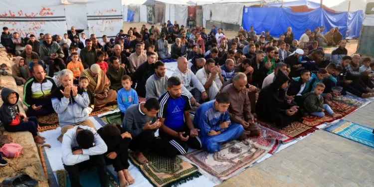 Gaza Residents Observe Eid al-Adha Amid the Ruins