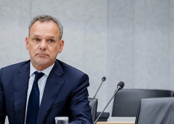 Foreign Minister Steps Down Over Failure to Toughen Dutch Policy on Israel