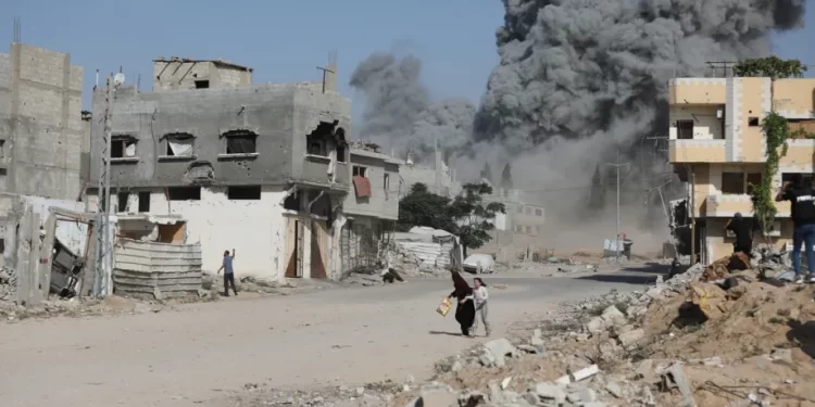 HRW: Israel Has Bombed Over 500 Gaza Schools