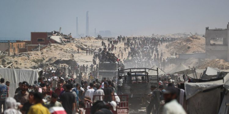 Trump’s Envoy Walks Into Gaza’s Famine: A Starving Population Under Israeli Siege