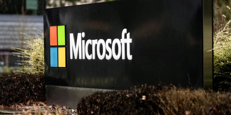 Microsoft Cuts Off Israeli Access to Cloud amid Palestinian Surveillance Scandal