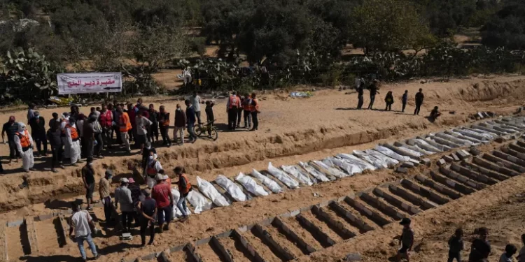 Palestinian Civil Defense slams ‘double standards’ over recovering bodies in Gaza