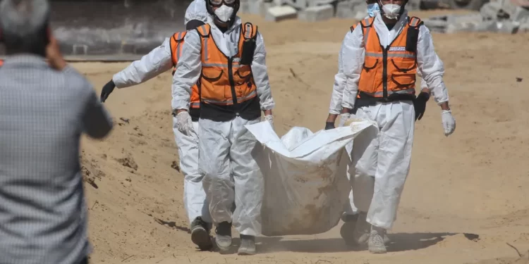 Hamas Returns Body of Israeli Captive While Gaza Endures Fresh Attacks