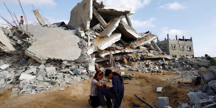 Hamas Says Rafah Closure by Israel Delays Handover of Captive Remains