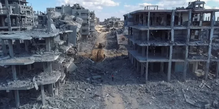 Israel Halts Aid Entry after Renewing Gaza Onslaught