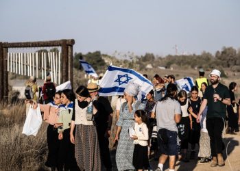 Settlers Enter Gaza, Raise Israeli Flag, and Call for Settlement’s Restoration