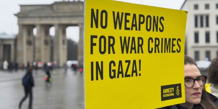 Amnesty Calls on Governments to Block German-Owned Ship Carrying Arms to Israel