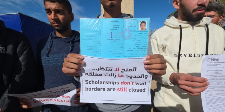 Gaza Students Urge Opening Rafah to Save Their Studies