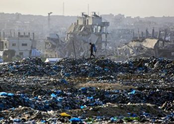 Israeli Airstrikes Kill 28 in Gaza Since Morning Hours