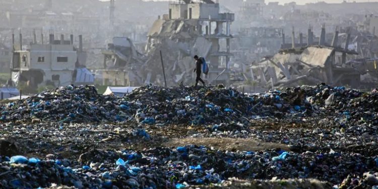 Israeli Airstrikes Kill 28 in Gaza Since Morning Hours