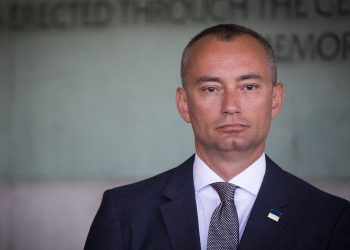 Mladenov Set to Return to Gaza in Executive Capacity Amid Doubts Over Authority