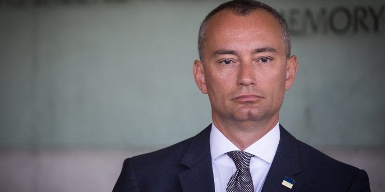 Mladenov Set to Return to Gaza in Executive Capacity Amid Doubts Over Authority