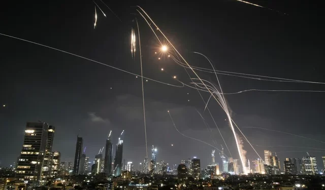 Iran launches counterattacks on US, Israeli targets
