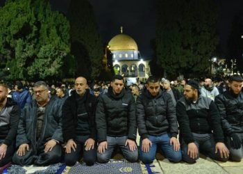 60k Perform Taraweeh Prayers at Al-Aqsa Despite Israeli Restrictions