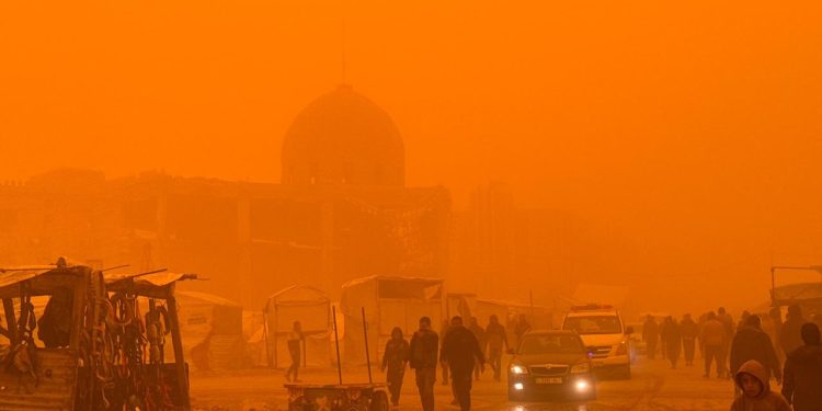 Strong Sandstorm Sweeps Gaza, Exposing Hardship in Displacement Camps