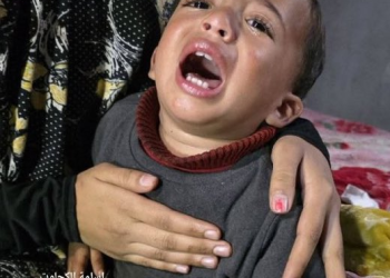 Israeli Forces  Torture  Toddler in Front of His Father in Gaza