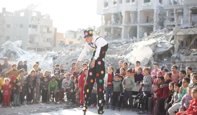 Gaza Marks Eid Amid Rubble and Displacement Tents