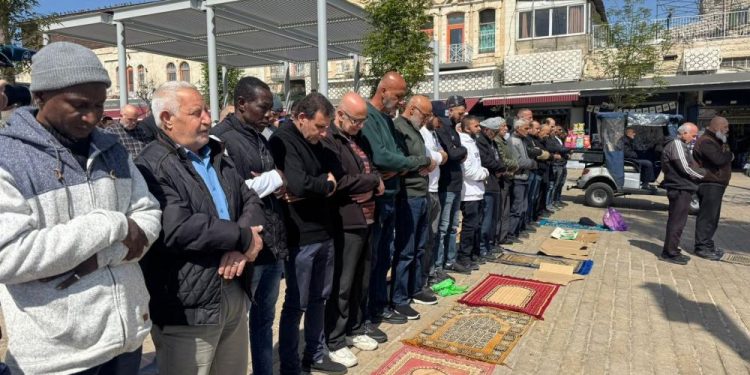 IOF Closes Aqsa Mosque for Seventh Consecutive Day