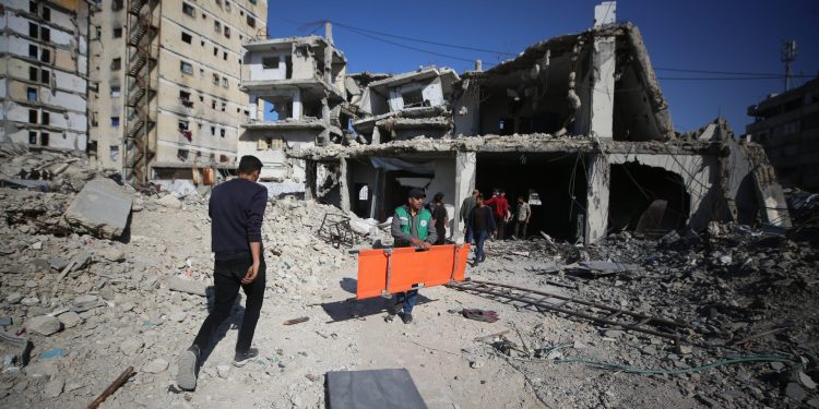 Israeli Attacks Across Gaza Kill Ten, Including Five Children
