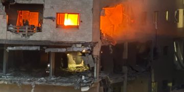7 Killed in Two Israeli Airstrikes Targeting Gaza in an Assassination Attack