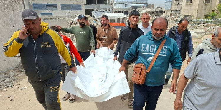 After 29 Months, Gaza Man Recovers Remains of Family from Beneath Rubble
