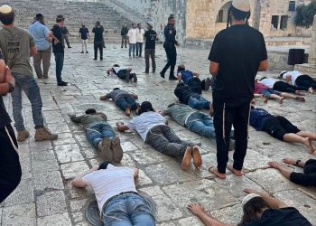 Hamas Calls for Mobilization to Defend Al-Aqsa, Confront Settlers’ Incursions
