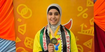 Gazan Girl Who Survived Gaza War Wins Gold Medal in São Paulo Math Olympiad