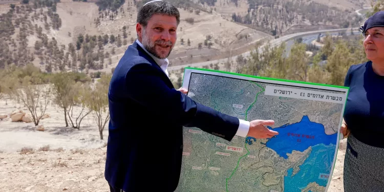Israel Declares Settlement Built on Land Near Occupied Jerusalem a “City”