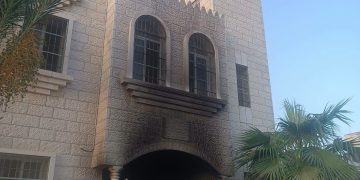Hamas Condemns Israeli Settler Arson Attacks on Two West Bank Mosques, Calls for International Action